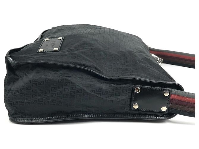 Fendi Zucca Logo Umhängetasche Schwarz - Ansicht 4