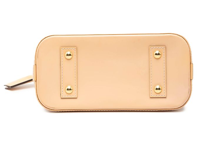 Louis Vuitton Alma BB in Vernis Monogram Rosa - vue 3