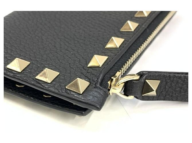 Portefeuille clouté Valentino Garavani en noir - vue 7