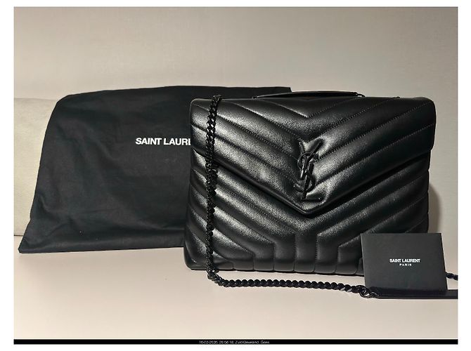 Yves Saint Laurent Bolsa Medium Loulou em couro preto acolchoado - vista 2