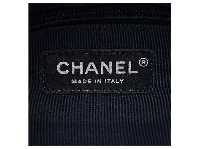 Chanel Gabrielle Medium Hobo in pelle di vitello invecchiata Blu - vista 8