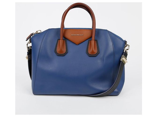 Givenchy Antigona Medium Tote Shoulder Bag - view 2
