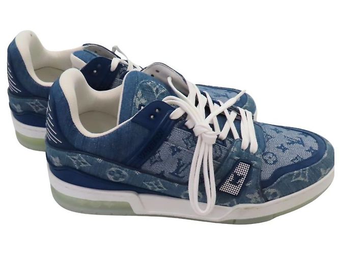 Zapatillas Louis Vuitton Monogram Trainer Line en denim azul Blanco - vista 3