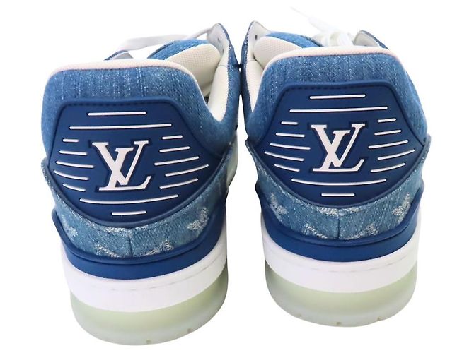Zapatillas Louis Vuitton Monogram Trainer Line en denim azul Blanco - vista 4