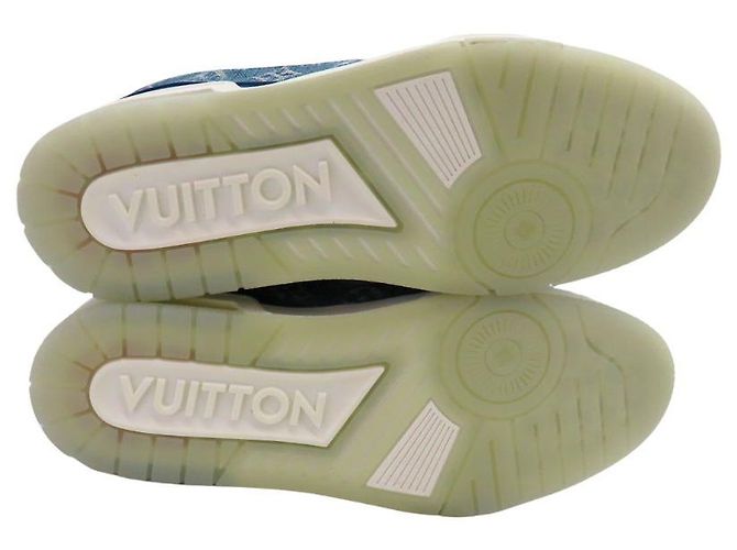 Zapatillas Louis Vuitton Monogram Trainer Line en denim azul Blanco - vista 6