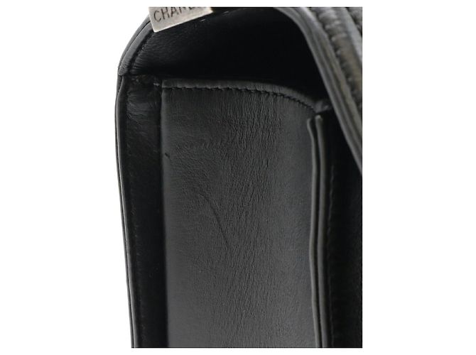 Borsa a spalla Chanel Boy Chanel 30 in pelle di vitello Nero - vista 4