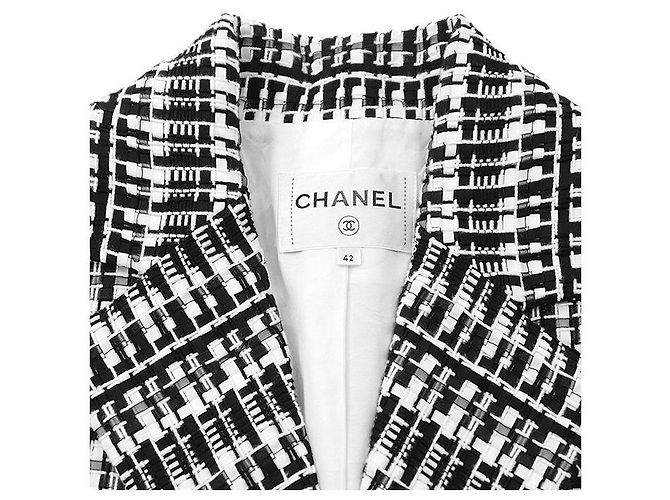 Timeless Chaqueta Larga de Tweed Chanel P78886 Negro Blanco - vista 12