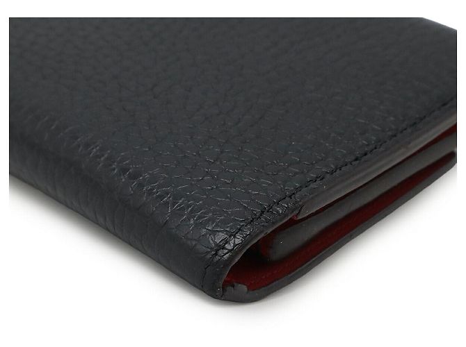 Cartera Compacta Capucines Taurillon Louis Vuitton Negro - vista 3