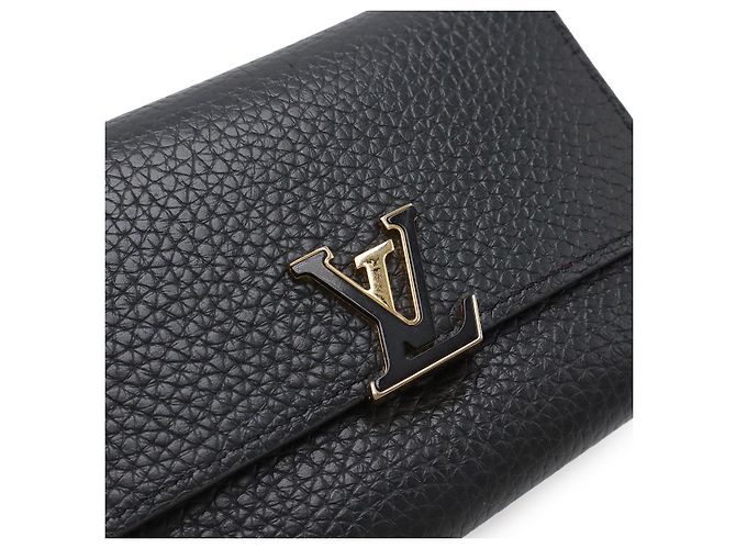 Cartera Compacta Capucines Taurillon Louis Vuitton Negro - vista 4