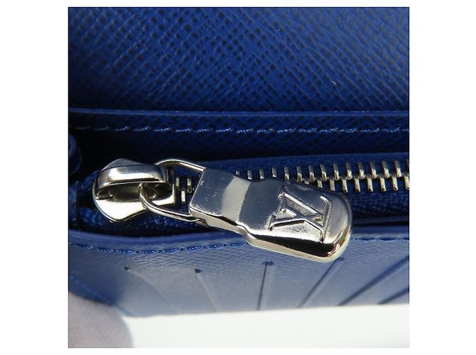 Cartera Bifold Brazza Taiga Monogram Louis Vuitton Azul - vista 10
