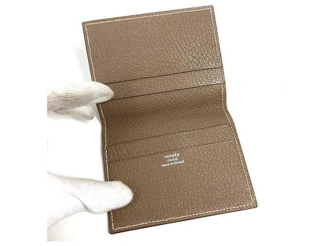 Porta tarjetas de visita bifold Evelyne de Hermès Beige Gris pardo - vista 9