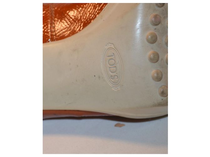 Décolleté Tod's con plateau in vernice marrone - vista 7