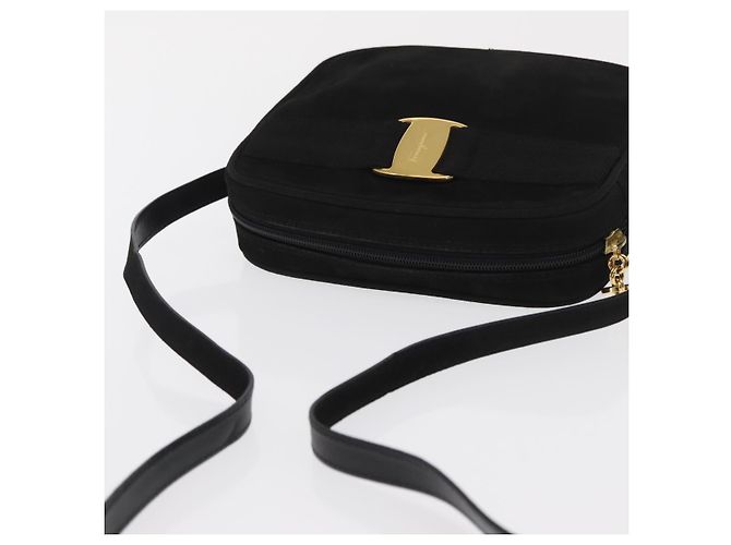 Bolsa de Ombro Vala em Camurça Preta e Dourada Auth BA10372 da Salvatore Ferragamo Preto Dourado - vista 6