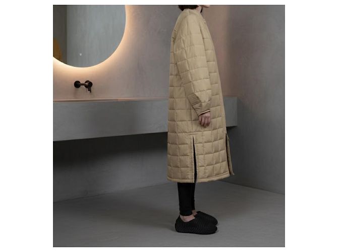 Nuevo abrigo Rains modelo 18210 Beige talla XL - vista 3