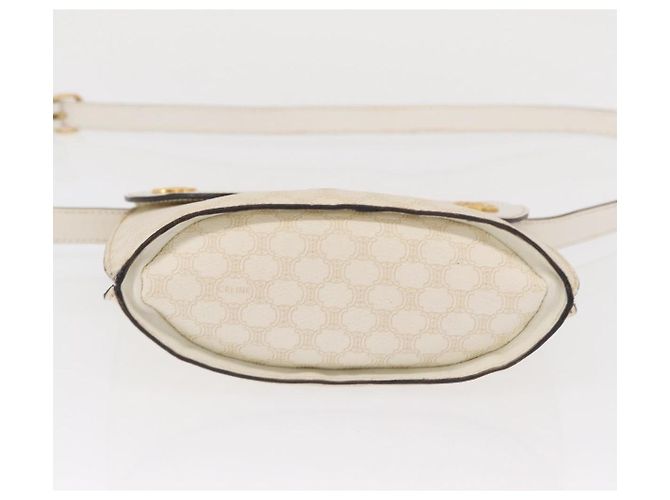 Céline Borsa a Spalla in Tela Macadam CELINE in Pelle PVC Bianco e Oro Auth 171965 D'oro - vista 9