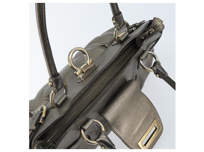 Borsa a mano Gancini in pelle Salvatore Ferragamo oro Auth ka2356 D'oro - vista 16