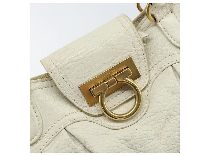 Borsa a mano in pelle bianca e oro Salvatore Ferragamo Auth bs33230 Bianco D'oro - vista 15