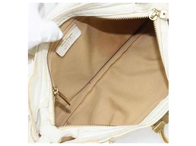 Borsa a mano in pelle bianca e oro Salvatore Ferragamo Auth bs33230 Bianco D'oro - vista 20