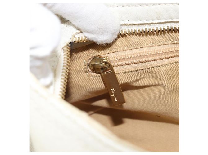Borsa a mano in pelle bianca e oro Salvatore Ferragamo Auth bs33230 Bianco D'oro - vista 23