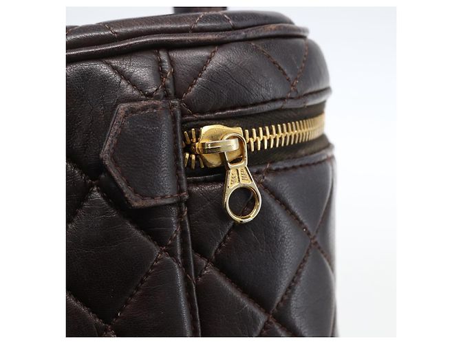 CHANEL Borsa Vanity Matelassé in Pelle di Agnello Marrone Scuro Oro CC Auth 170916 D'oro - vista 14