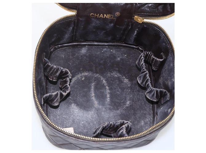 CHANEL Borsa Vanity Matelassé in Pelle di Agnello Marrone Scuro Oro CC Auth 170916 D'oro - vista 18