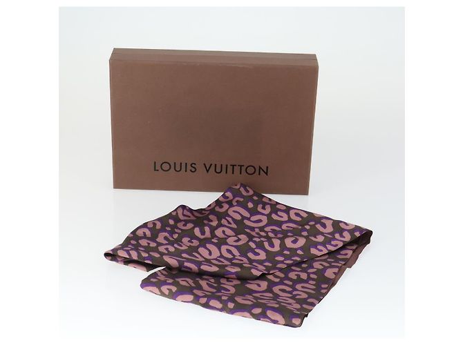 Sciarpa in seta con motivo leopardato LOUIS VUITTON Viola LV Auth ka2317V Porpora - vista 12