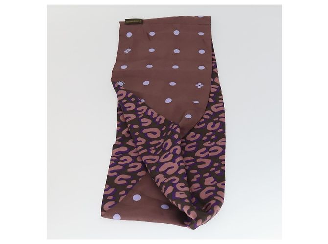 Sciarpa in seta con motivo leopardato LOUIS VUITTON Viola LV Auth ka2317V Porpora - vista 16
