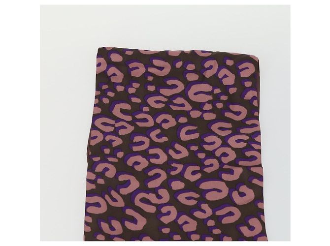 Sciarpa in seta con motivo leopardato LOUIS VUITTON Viola LV Auth ka2317V Porpora - vista 3