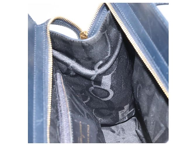 Borsa a Spalla Vara Ribbon in Pelle Blu Navy e Oro Auth BA10602 di Salvatore Ferragamo - vista 18