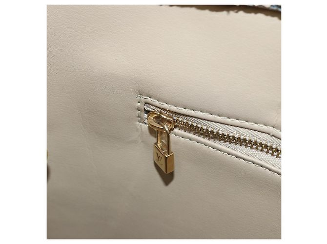 LOUIS VUITTON Borsa a Mano Monogram Vernis Houston Beige M91004 LV Auth 171561 - vista 23