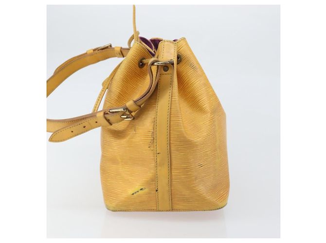 Noe LOUIS VUITTON Borsa a Spalla Petit Noé Epi Gialla M44109 LV Auth 170770 Giallo - vista 3
