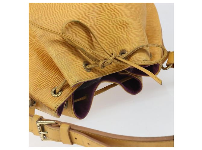 Noe LOUIS VUITTON Borsa a Spalla Petit Noé Epi Gialla M44109 LV Auth 170770 Giallo - vista 6