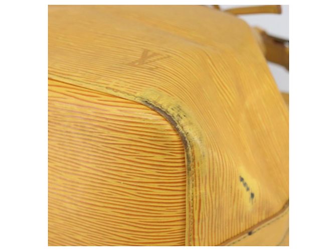 Noe LOUIS VUITTON Borsa a Spalla Petit Noé Epi Gialla M44109 LV Auth 170770 Giallo - vista 9