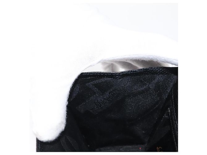 Borsa a Spalla Vara Ribbon in Pelle Salvatore Ferragamo Oro Nero Auth 171668 - vista 17