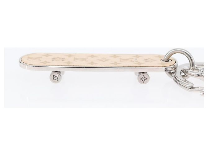 LOUIS VUITTON Porte Cres Skate Board Charm metallo Beige MP3135 LV Auth 168052M - vista 10