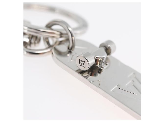 LOUIS VUITTON Porte Cres Skate Board Charm metallo Beige MP3135 LV Auth 168052M - vista 8
