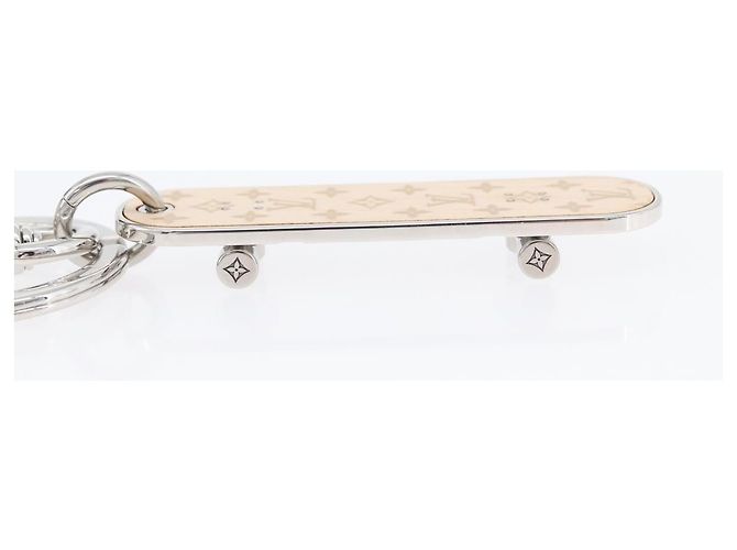 LOUIS VUITTON Porte Cres Skate Board Charm metallo Beige MP3135 LV Auth 168052M - vista 9