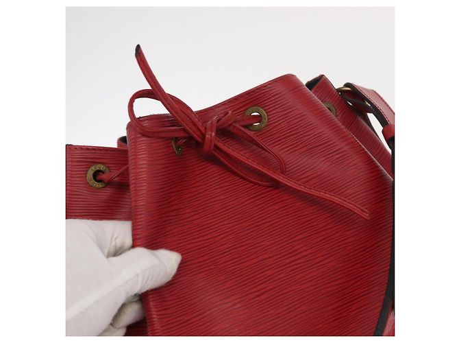 Noe LOUIS VUITTON Bolso de Hombro Petit Noé Epi Rojo M44107 LV Auth 170694 Roja - vista 10