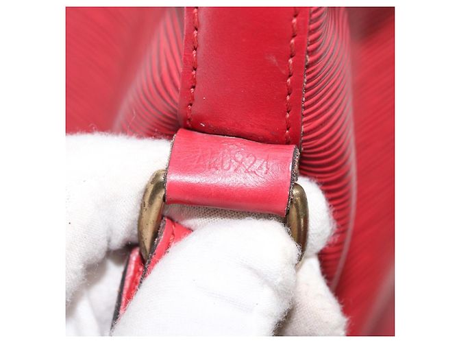 Noe LOUIS VUITTON Bolso de Hombro Petit Noé Epi Rojo M44107 LV Auth 170694 Roja - vista 12