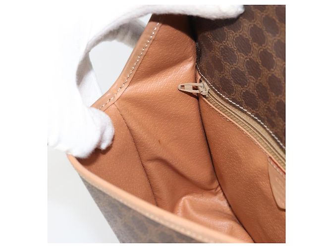 Céline Borsa a spalla circolare in tela Macadam CELINE in pelle PVC marrone oro Auth 169869 D'oro - vista 20