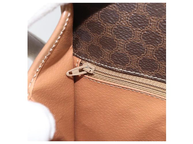 Céline Borsa a spalla circolare in tela Macadam CELINE in pelle PVC marrone oro Auth 169869 D'oro - vista 21