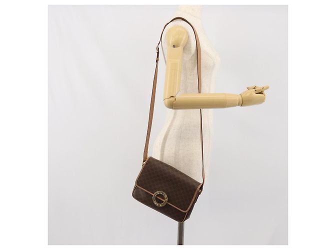 Céline Borsa a spalla circolare in tela Macadam CELINE in pelle PVC marrone oro Auth 169869 D'oro - vista 23