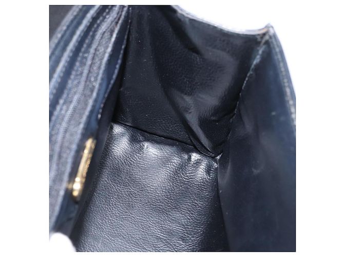 Bolso de mano FENDI de cuero negro y dorado Auth 169891 - vista 19