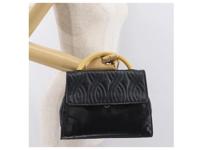 Bolso de mano FENDI de cuero negro y dorado Auth 169891 - vista 23