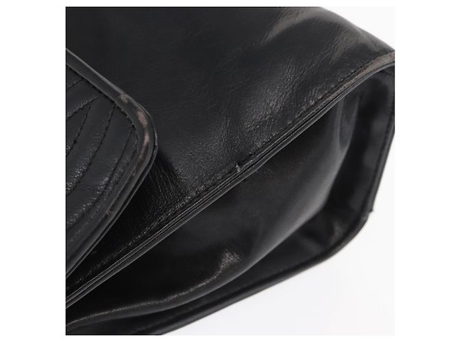 Bolso de mano FENDI de cuero negro y dorado Auth 169891 - vista 5