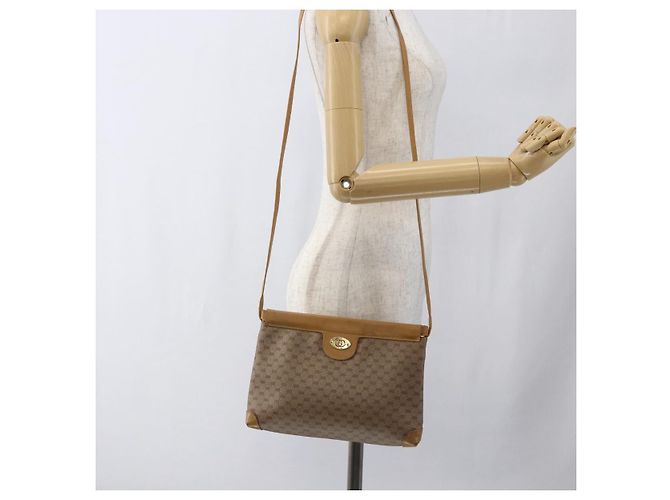 Gucci Borsa a spalla Micro GG Supreme in PVC Beige Oro Auth ti3673 D'oro - vista 19