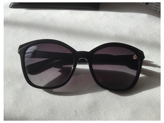 Fendi Sonnenbrille Schwarz Resin FF0043/S - Ansicht 2
