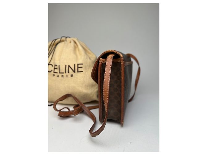 Céline Vintage Crline Paris Triomphe Monogramm Leder Schulter- / Umhängetasche Braun - Ansicht 10
