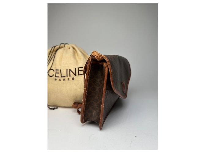 Céline Vintage Crline Paris Triomphe Monogramm Leder Schulter- / Umhängetasche Braun - Ansicht 12