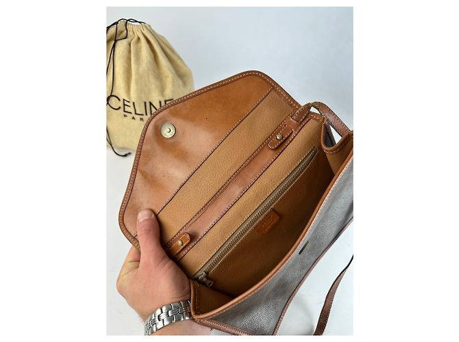 Céline Vintage Crline Paris Triomphe Monogramm Leder Schulter- / Umhängetasche Braun - Ansicht 3